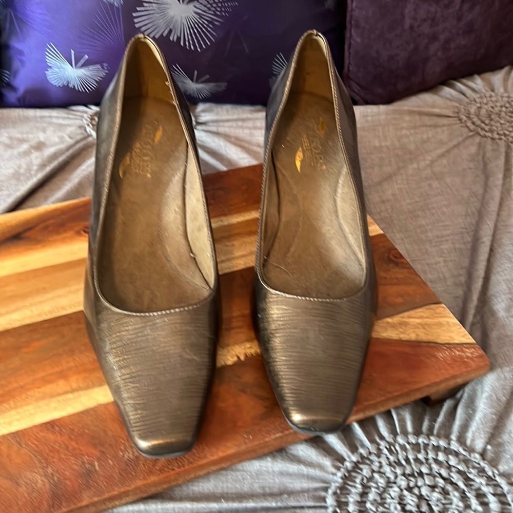 Womens size 9.5